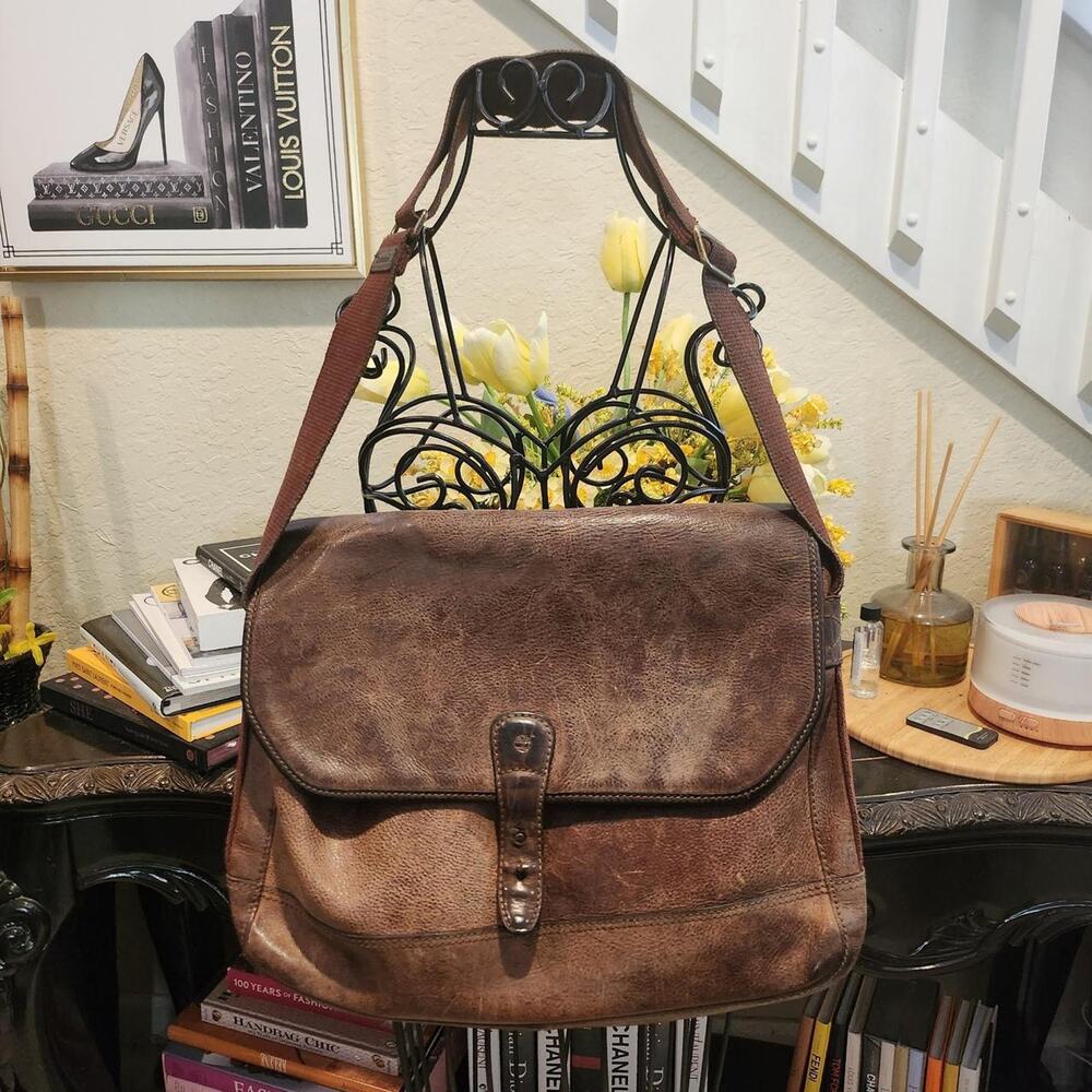Timberland vintage leather messenger bag